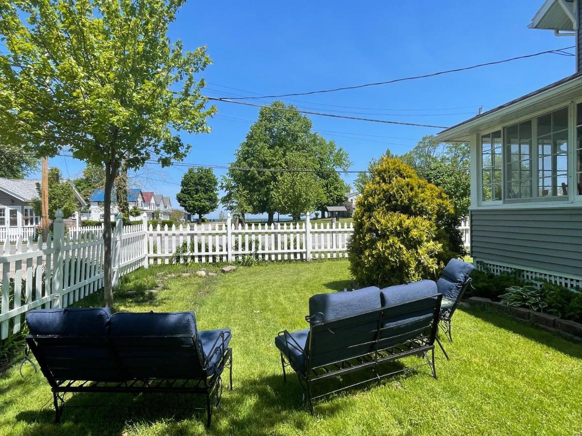 Drop Anchor Cottages And Lake House Geneva-on-the-Lake Εξωτερικό φωτογραφία