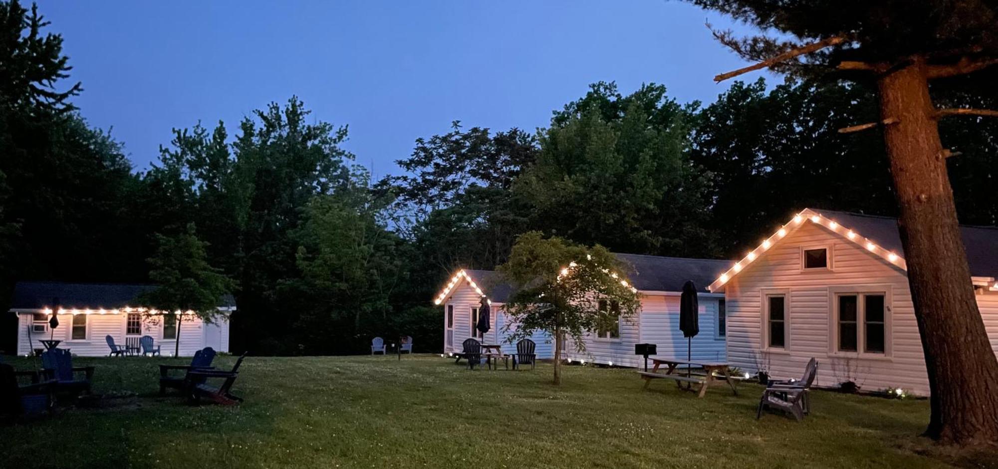 Drop Anchor Cottages And Lake House Geneva-on-the-Lake Εξωτερικό φωτογραφία